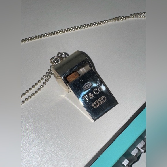 TIFFANY & CO 1837 WHISTLE - STERLING SILVER 100% AUTHENTIC RARE MINT CONDITION - Picture 2 of 16